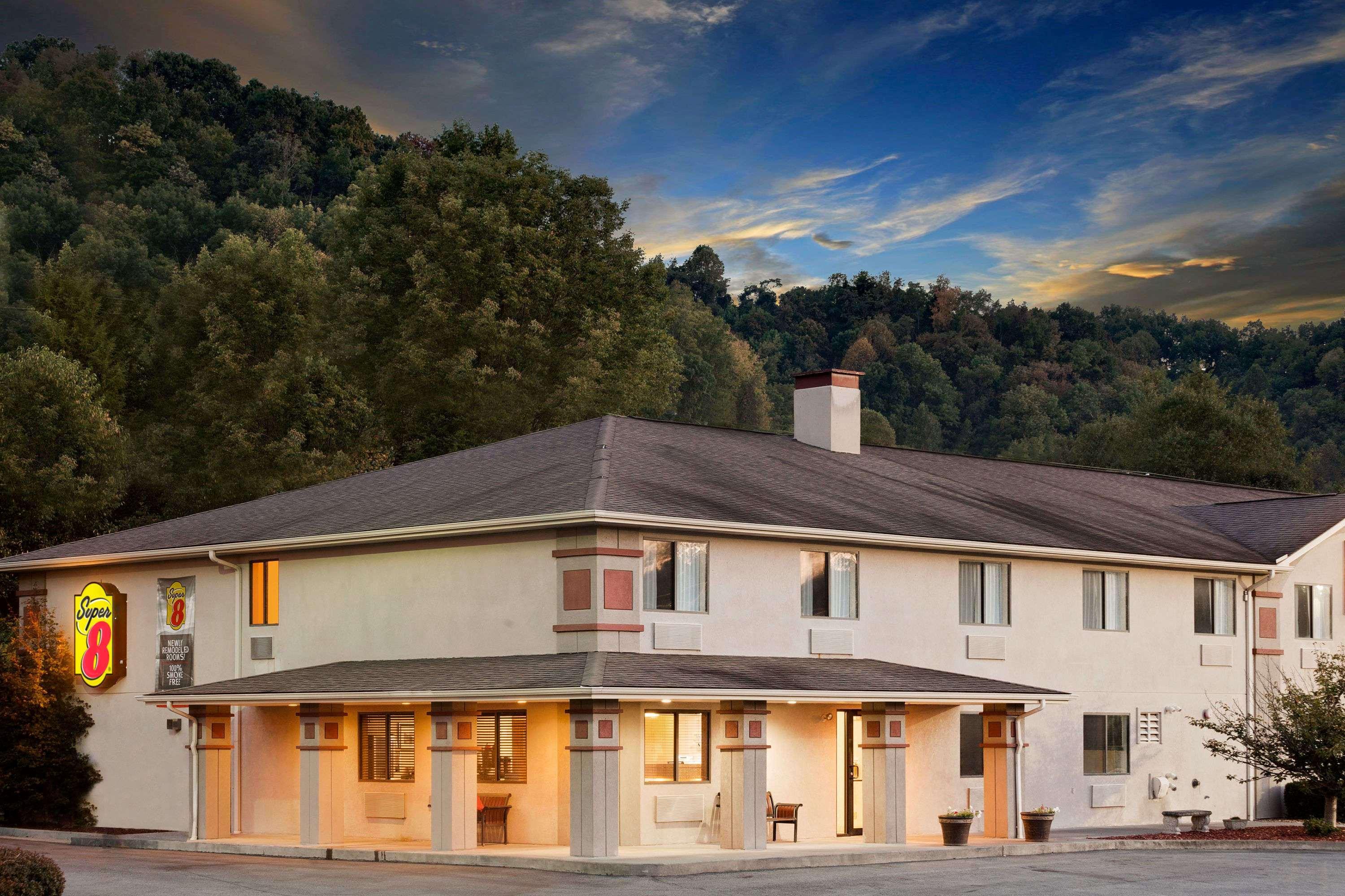 Hotel Super 8 By Wyndham Lebanon Exterior foto